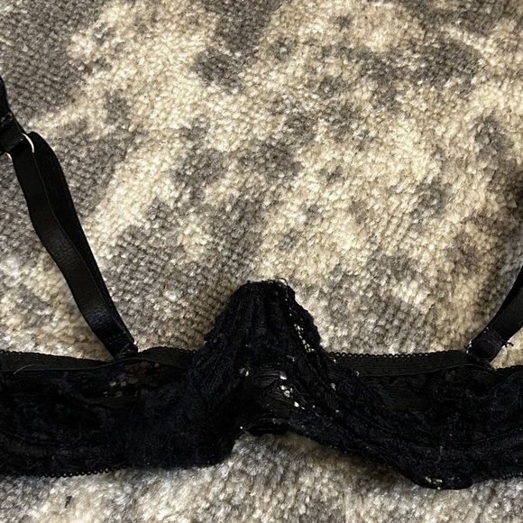 Women's Black Lace Open Cup Bra Small - Picture 1 of 4